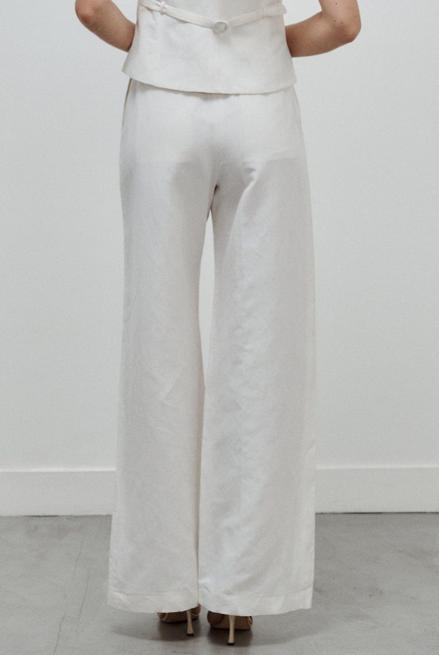 pantalon de tailleur femme toile de lin et soie blanc cassé Made in France par Facettes Studio