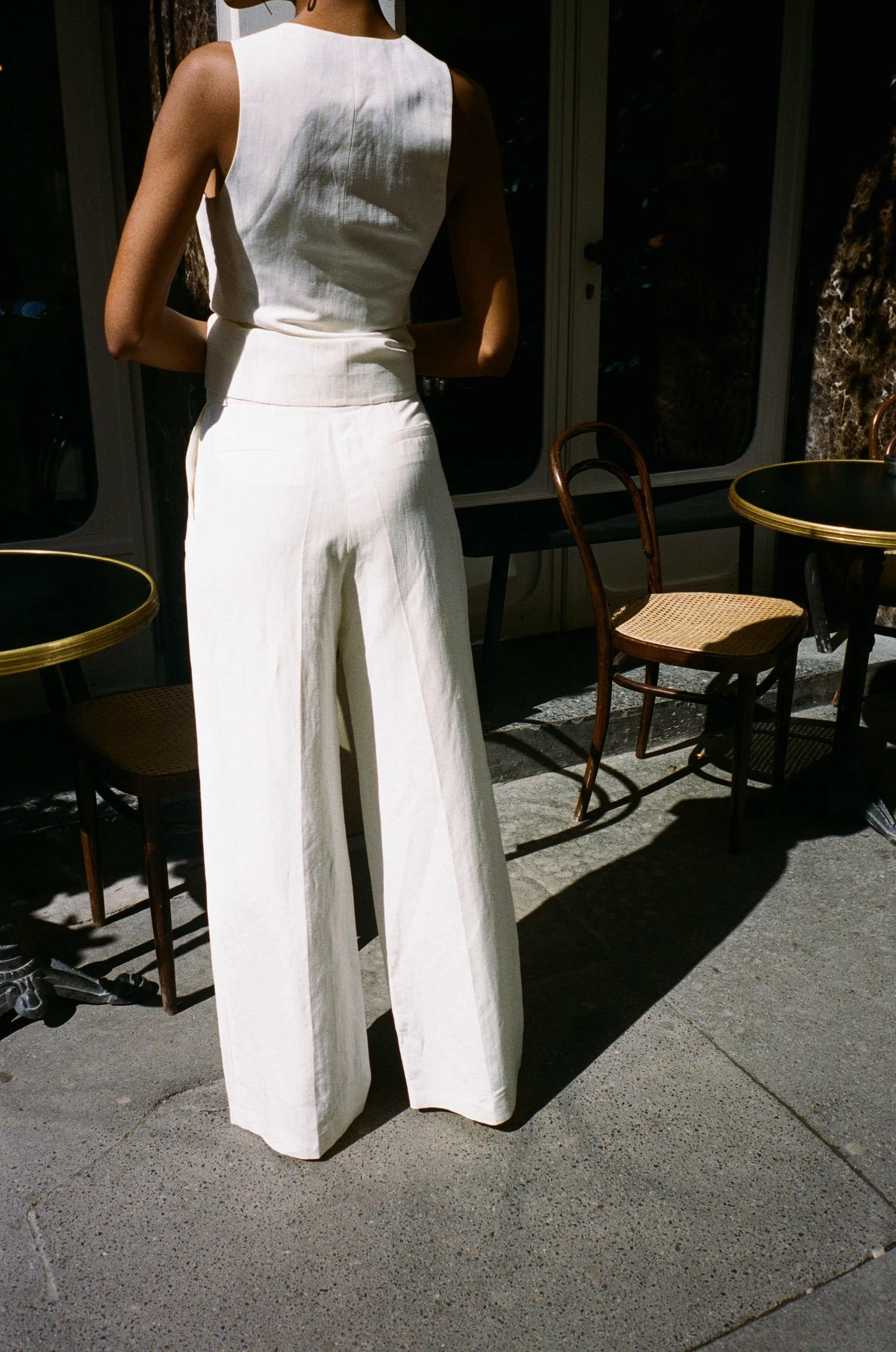 pantalon de tailleur femme toile de lin et soie blanc cassé Made in France par Facettes Studio