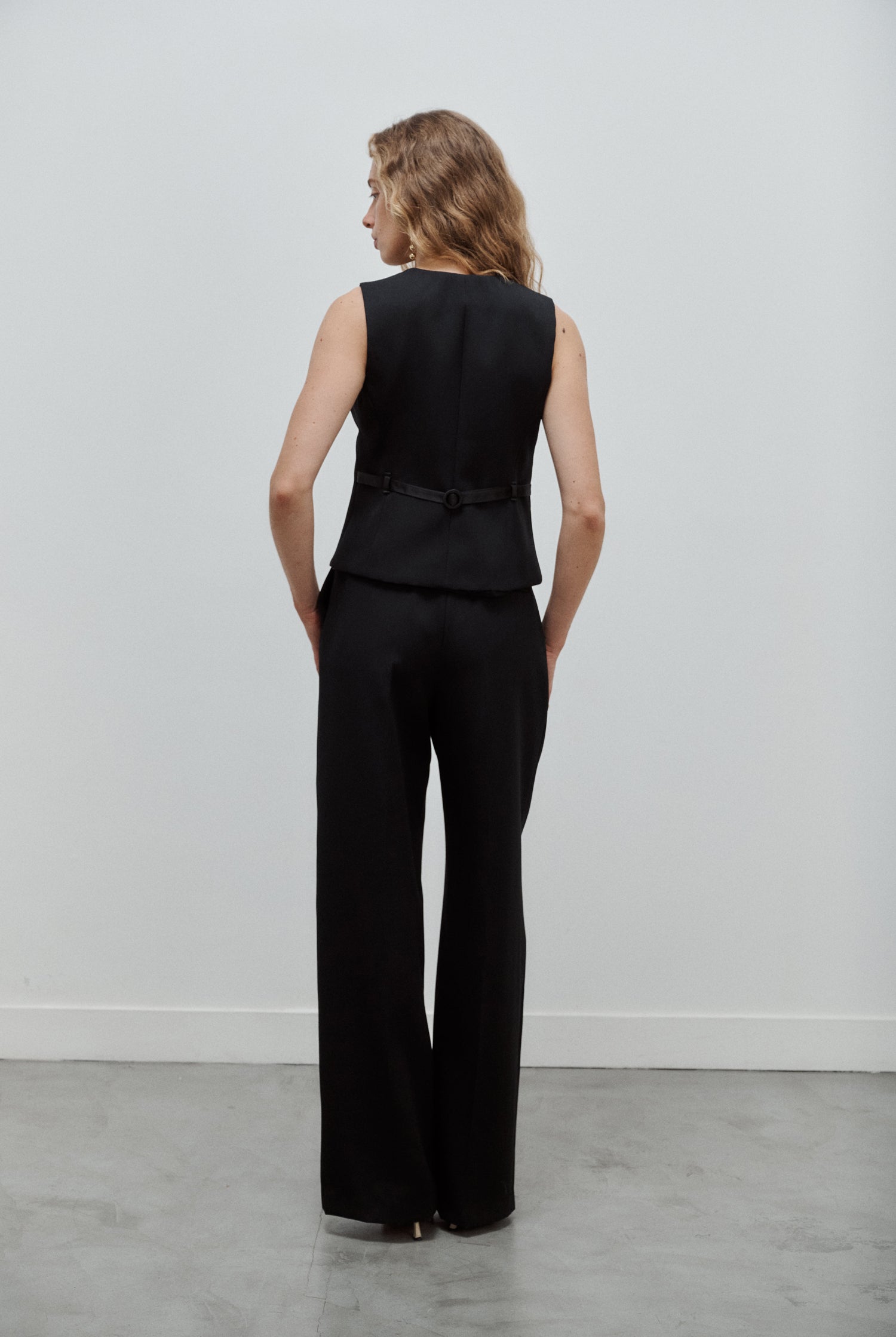 gilet de costume femme grain de poudre noir Made in France par Facettes Studio