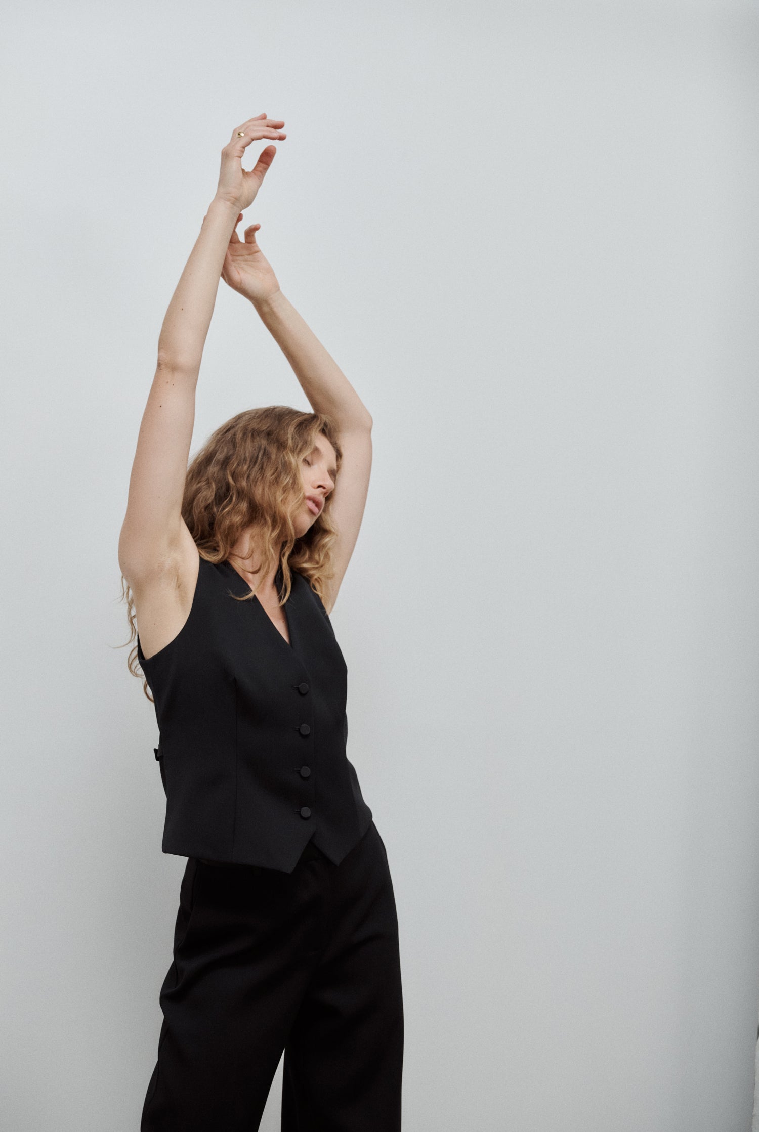 gilet de costume femme grain de poudre noir Made in France par Facettes Studio