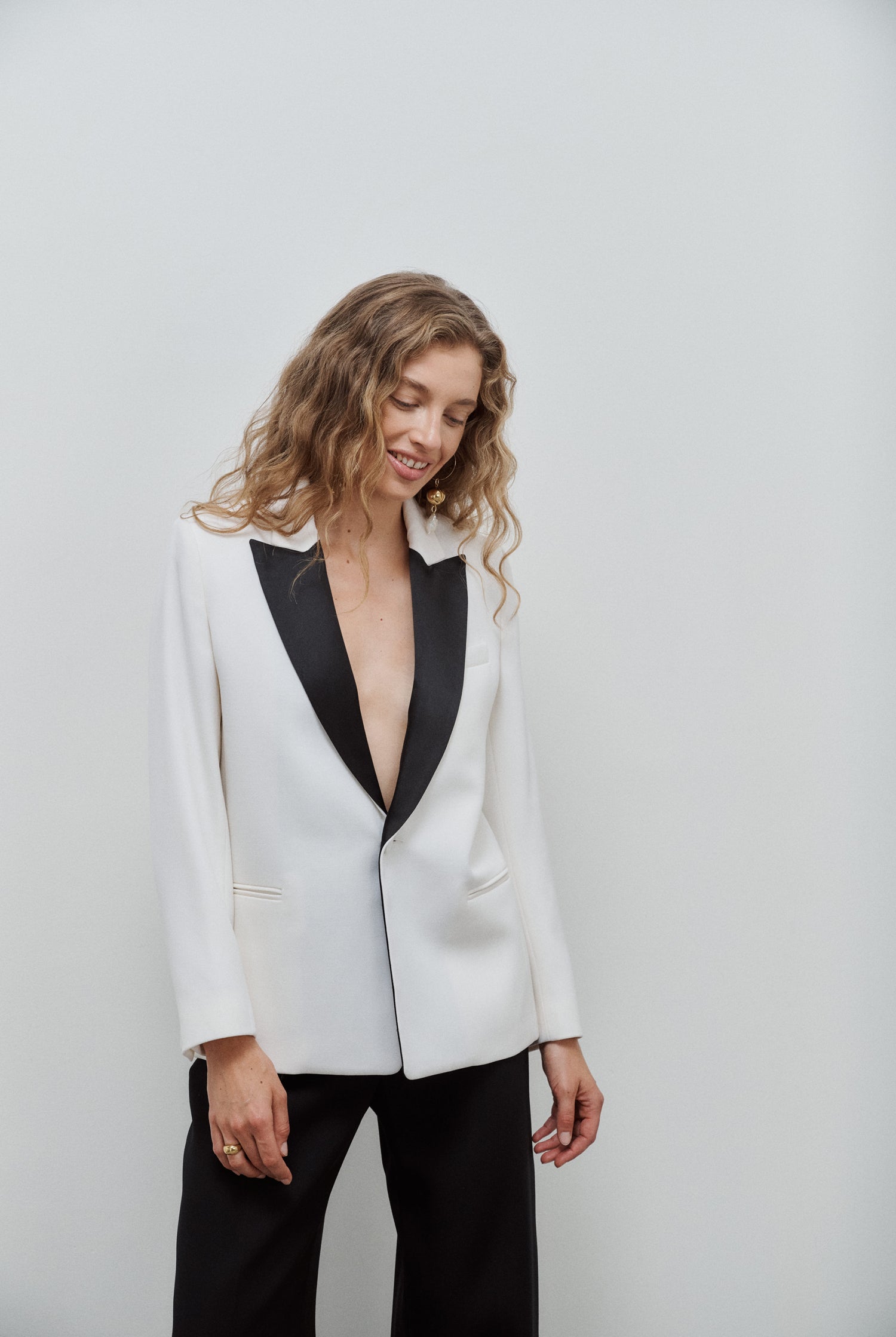 veste smoking femme blanc et noir Made in France par Facettes Studio