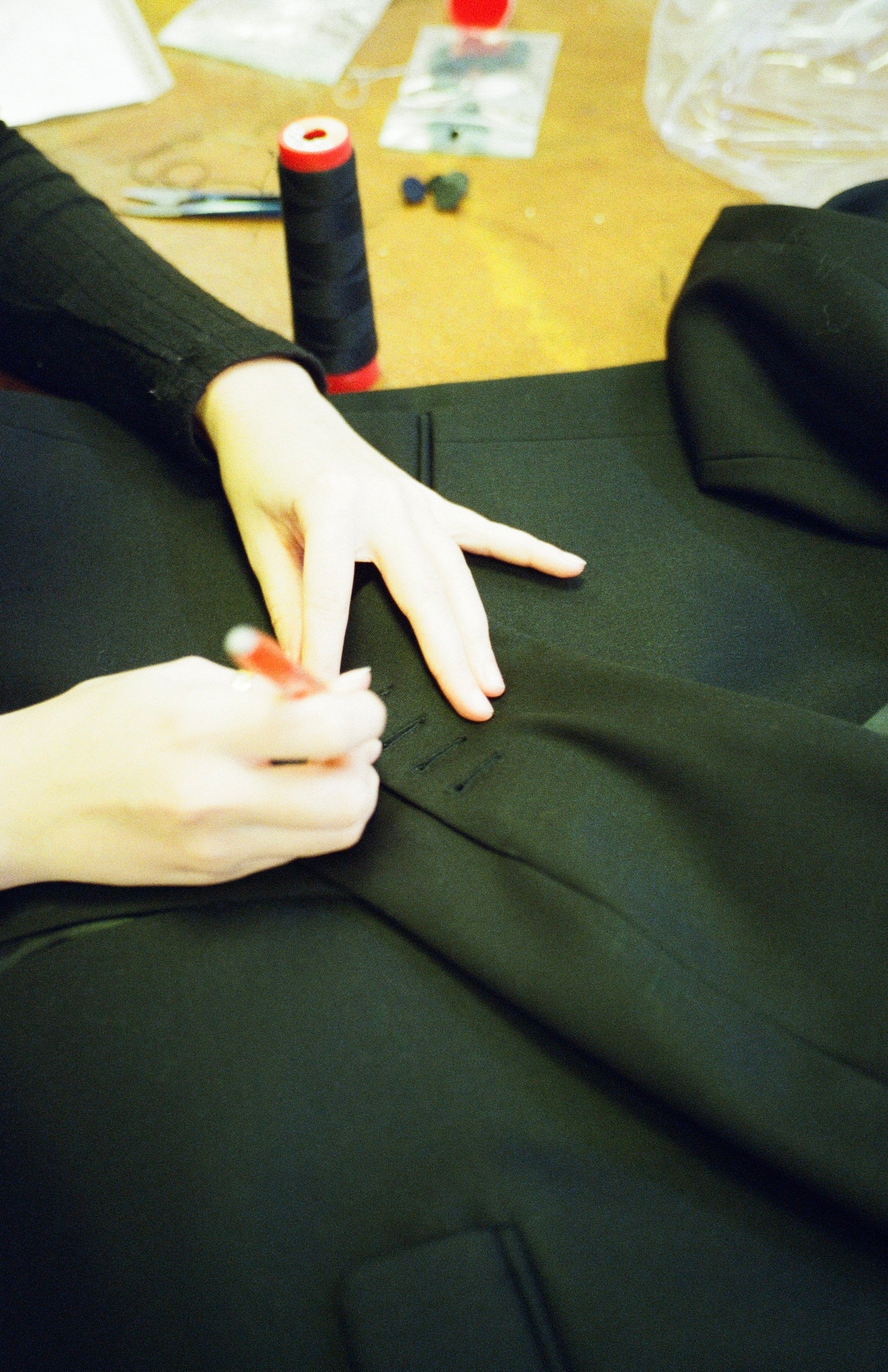 Behind The Seams : Atelier Masla, atelier de confection à Paris