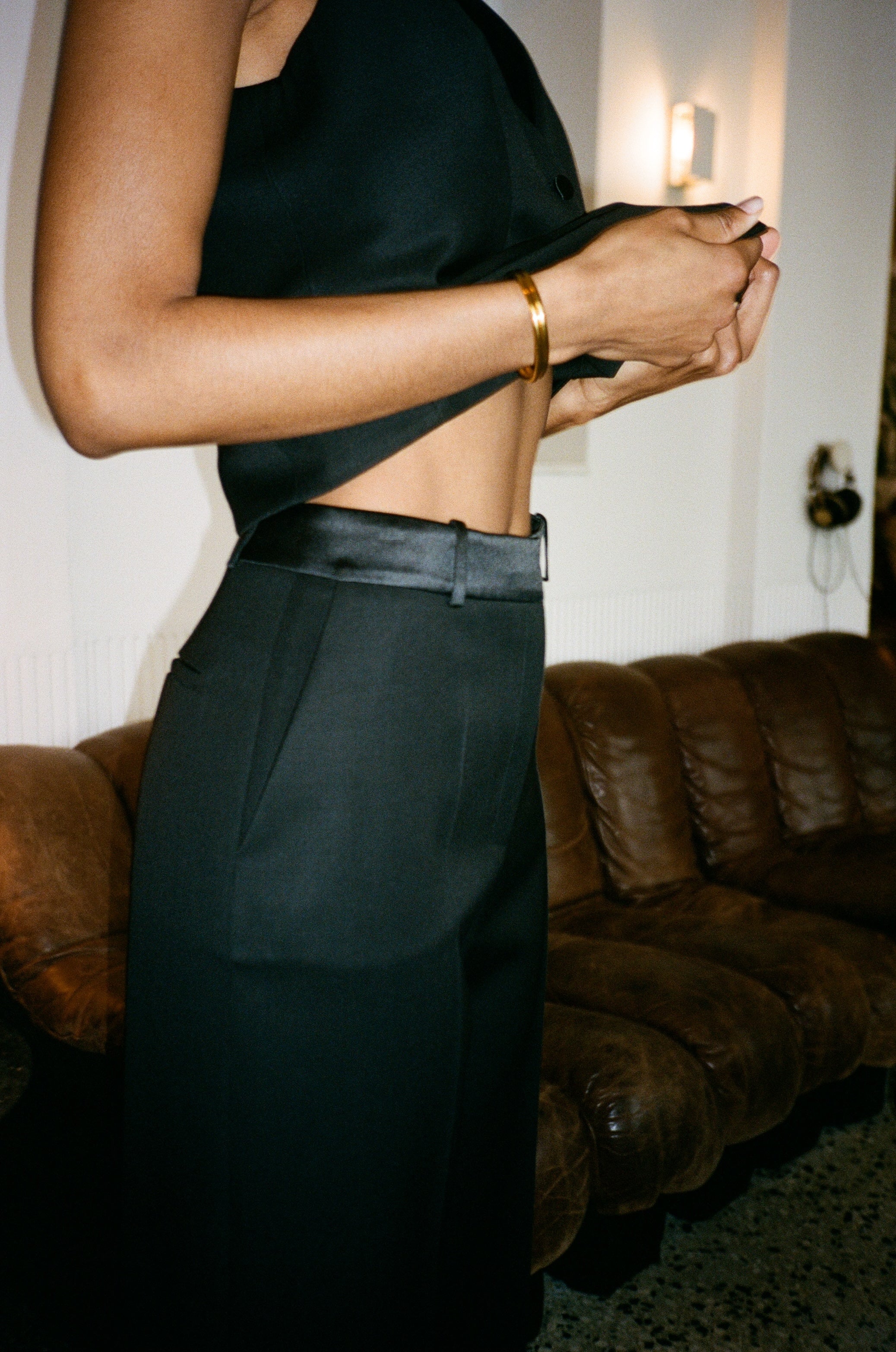pantalon de smoking femme grain de poudre noir Made in France par Facettes Studio